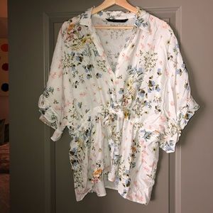 Floral tunic blouse.